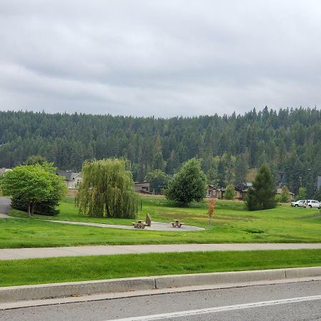 Huetter Lane Hotel Екстериор снимка