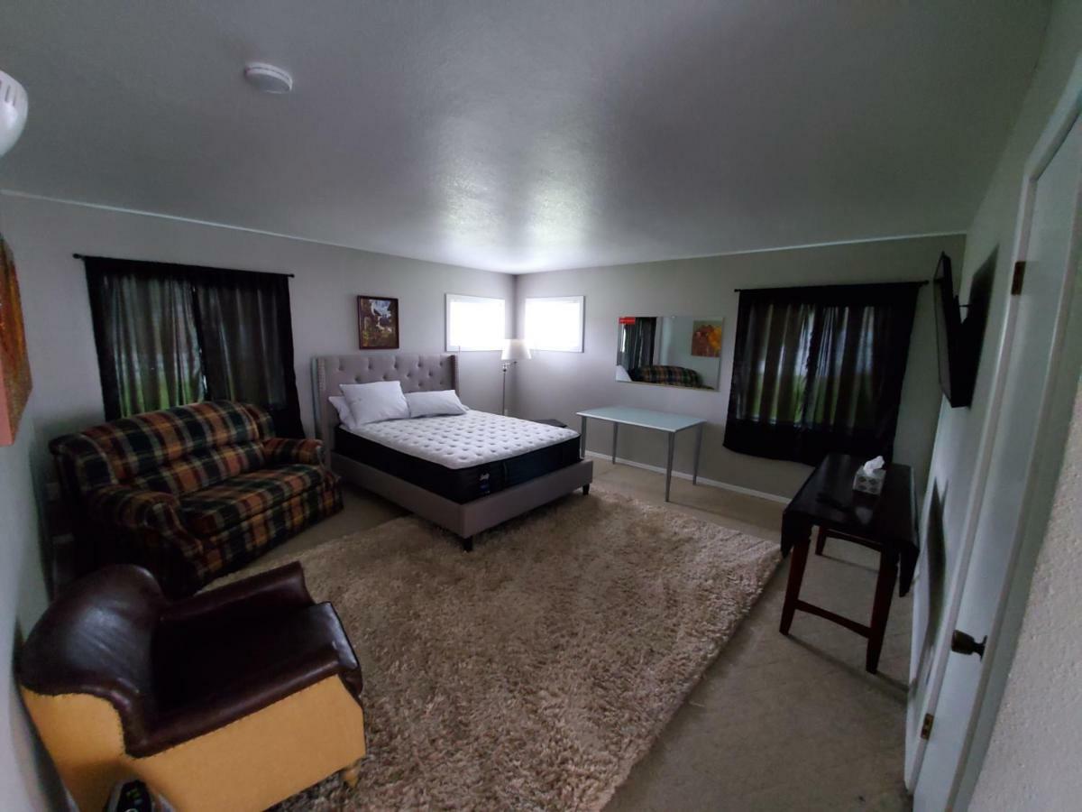 Huetter Lane Hotel Екстериор снимка